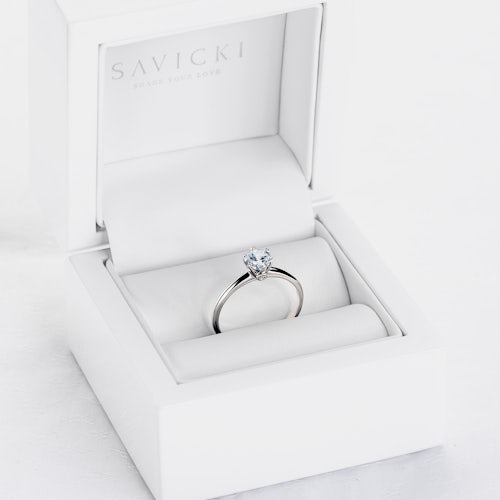 Pierścionek zaręczynowy The Journey: czarne złoto, diament